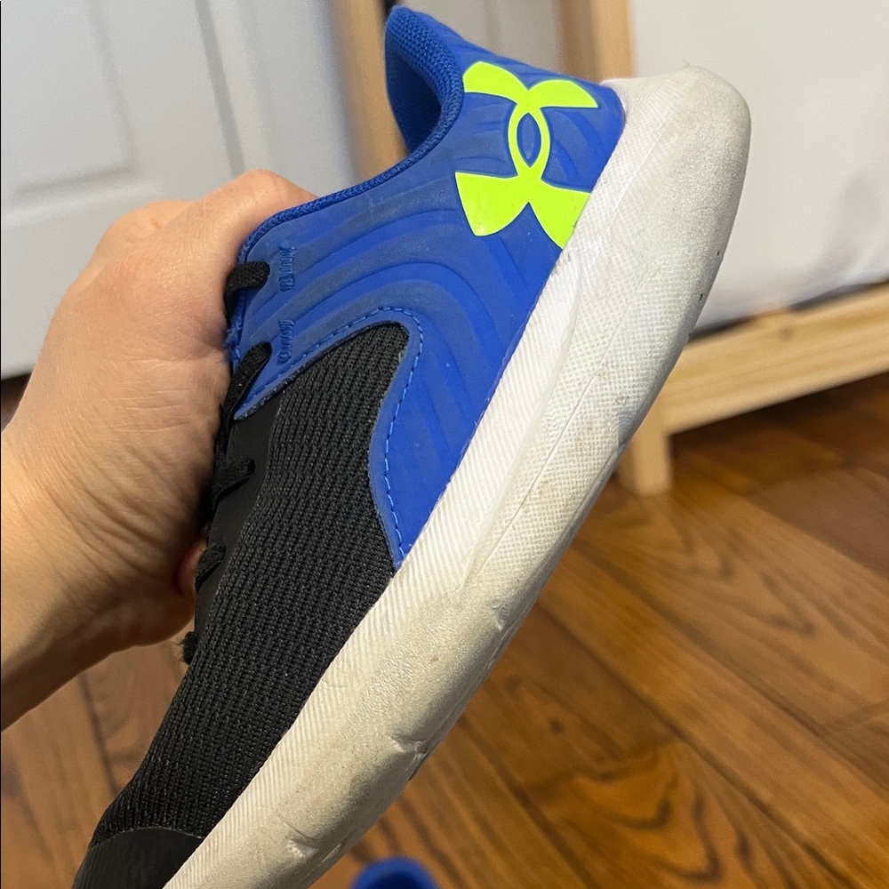 Under Armour Youth Black & Blue Sneakers with Neon Green Logo - Picture 11 of 17